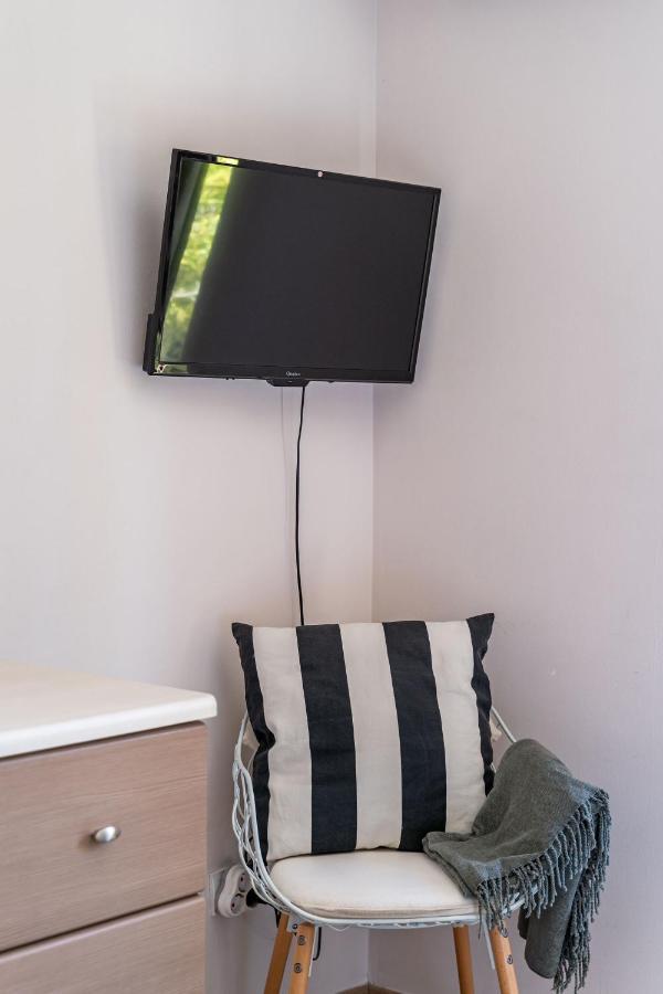 Stay U-Nique Studio Apartment In 오라사크 외부 사진