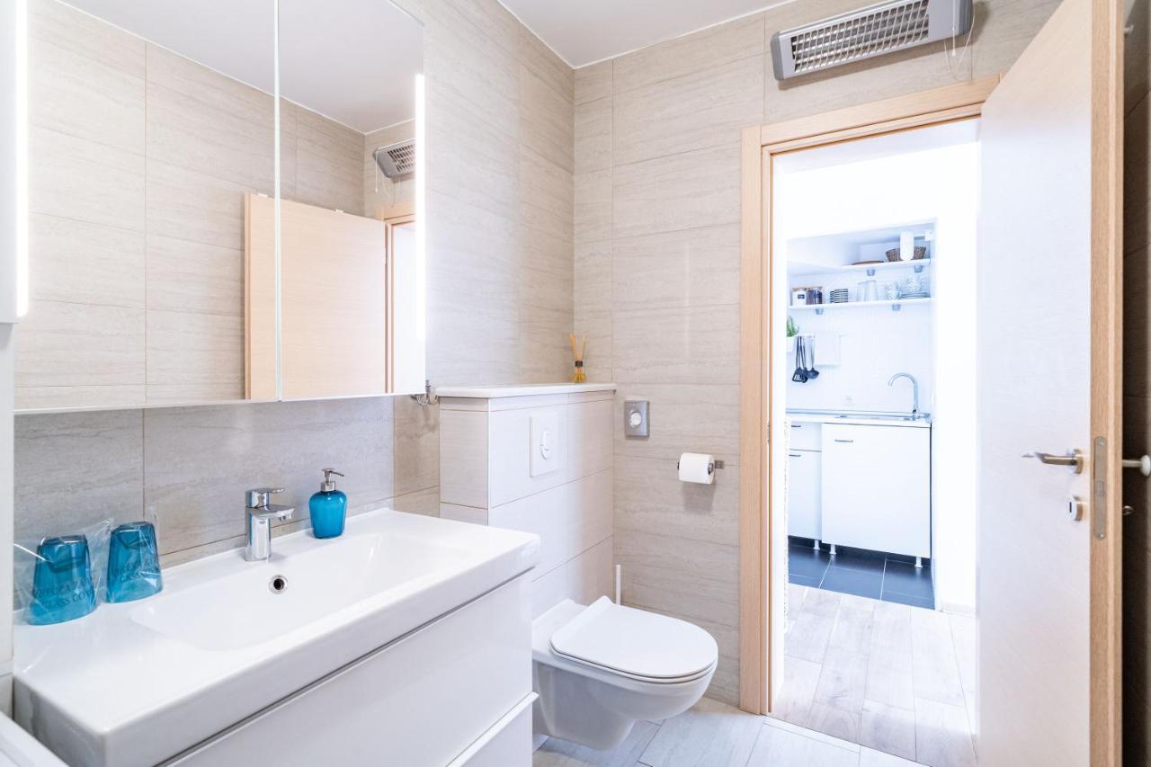 Stay U-Nique Studio Apartment In 오라사크 외부 사진