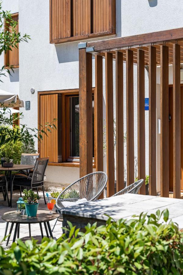 Stay U-Nique Studio Apartment In 오라사크 외부 사진
